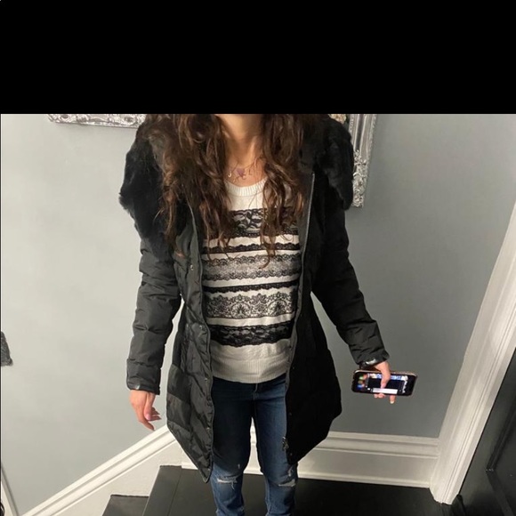 no brand Jackets & Blazers - Black quilted down jacket with fur hood